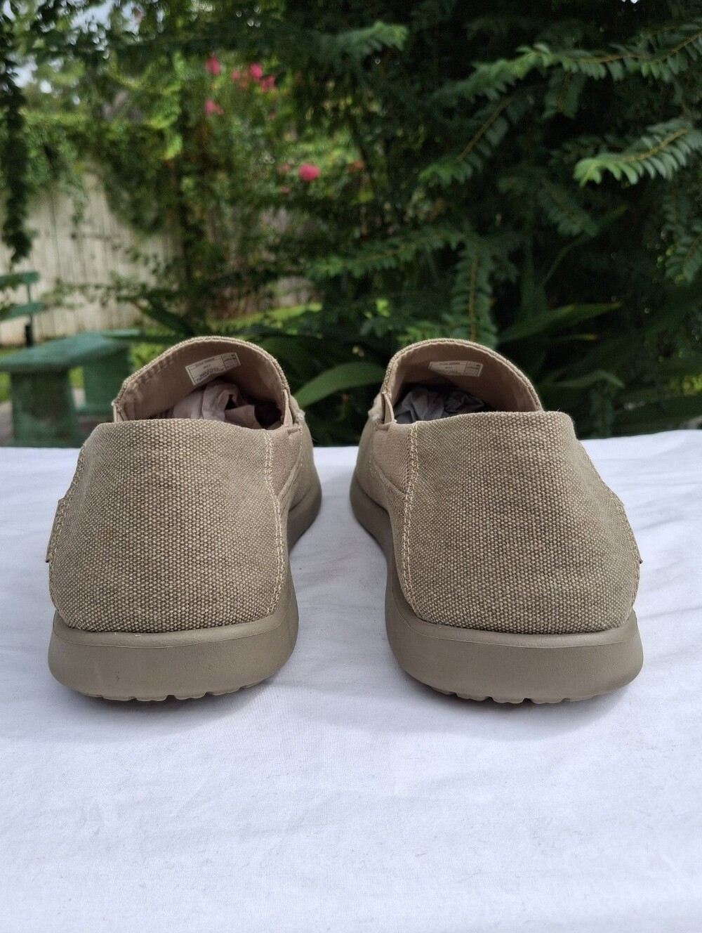 Crocs Men's Santa Cruz Slip-On Kakhi Canvas Loafers Size 11 - Picture 4 of 10